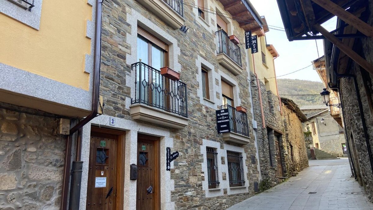 Images Hostal El Horno