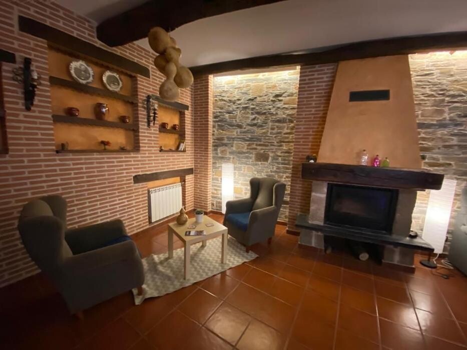 Images Hostal El Horno
