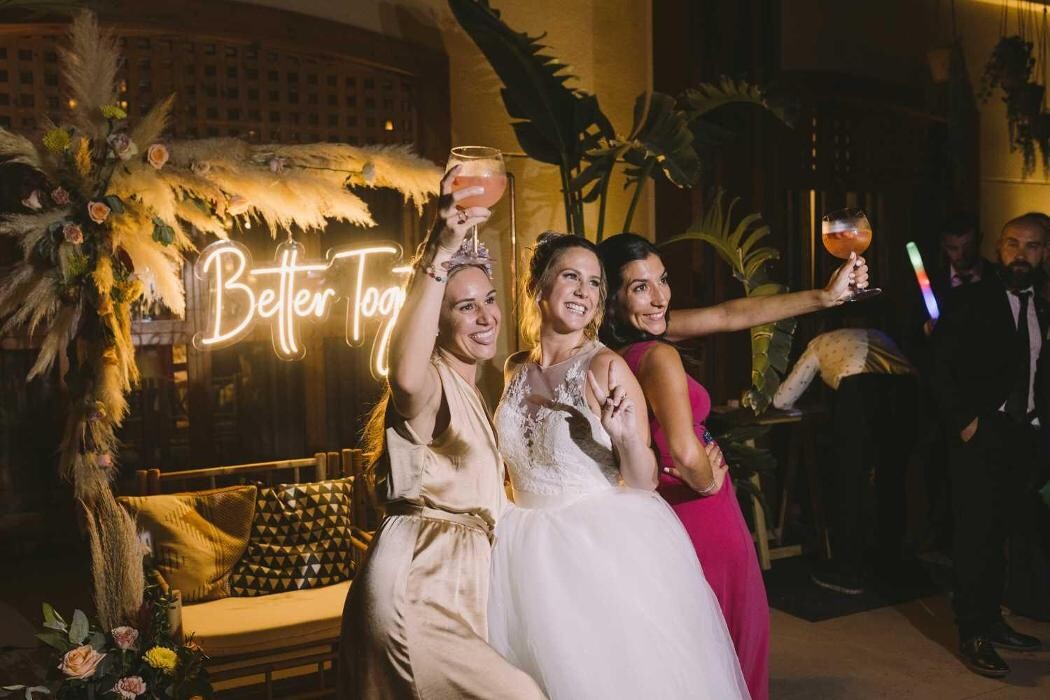 Images UAUU weddings & events