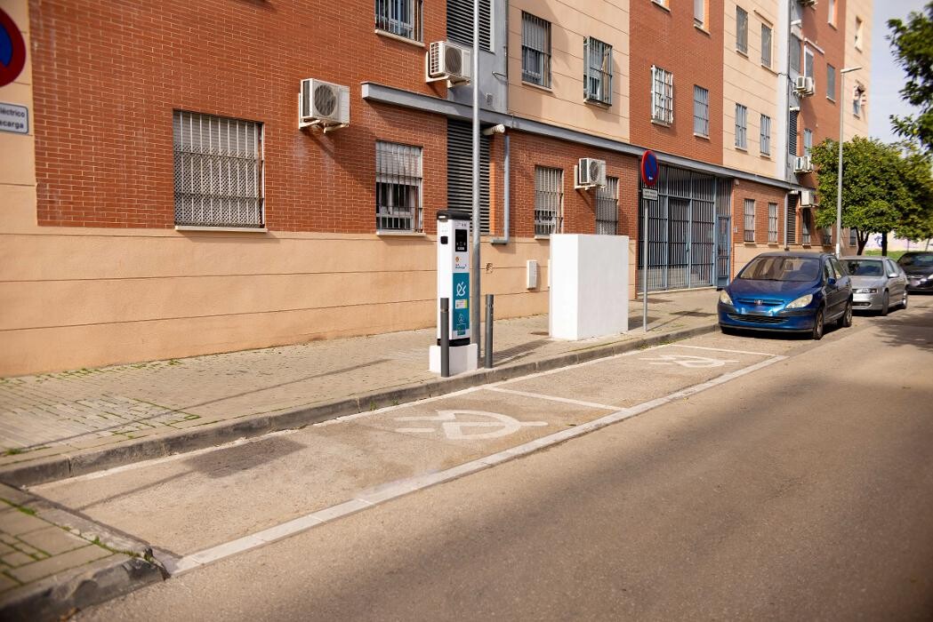 Images ACCIONA Charging Station