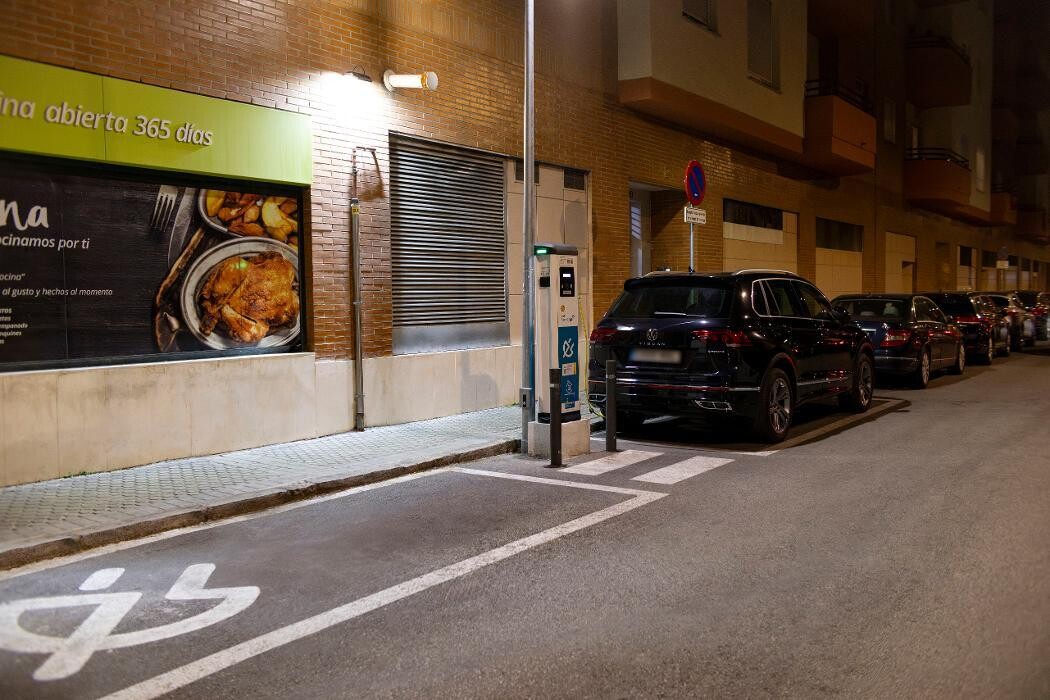 Images ACCIONA Charging Station