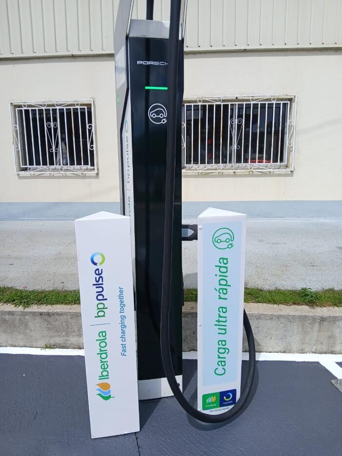 Images Iberdrola | bp pulse estación de recarga