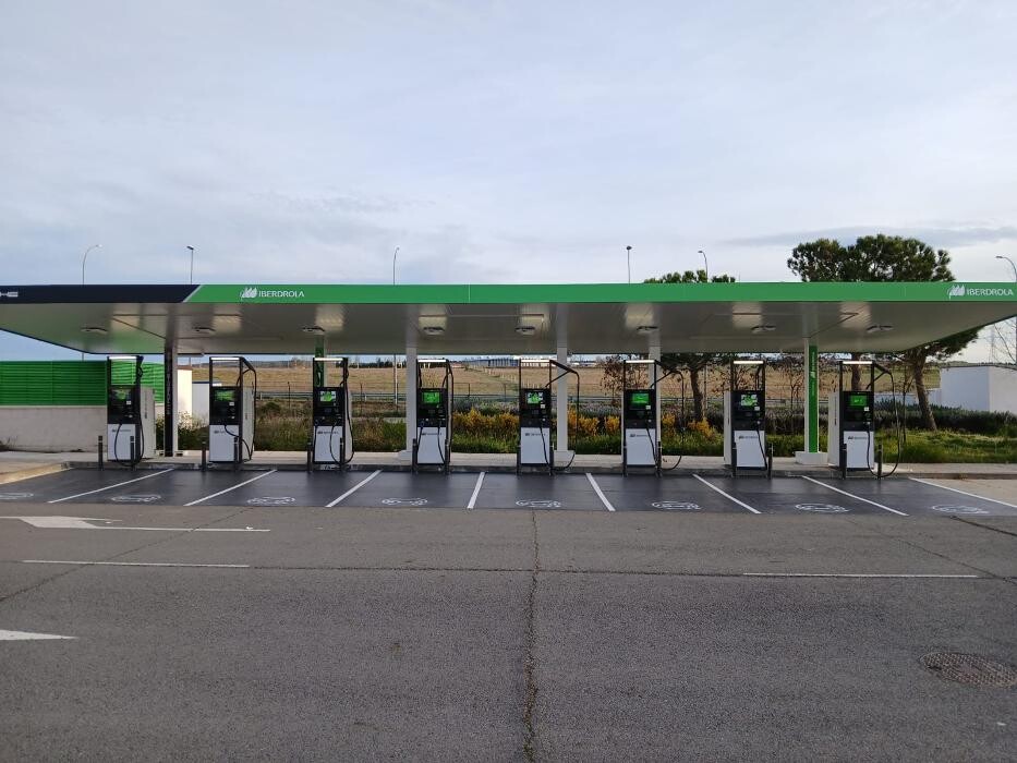 Images Iberdrola | bp pulse estación de recarga