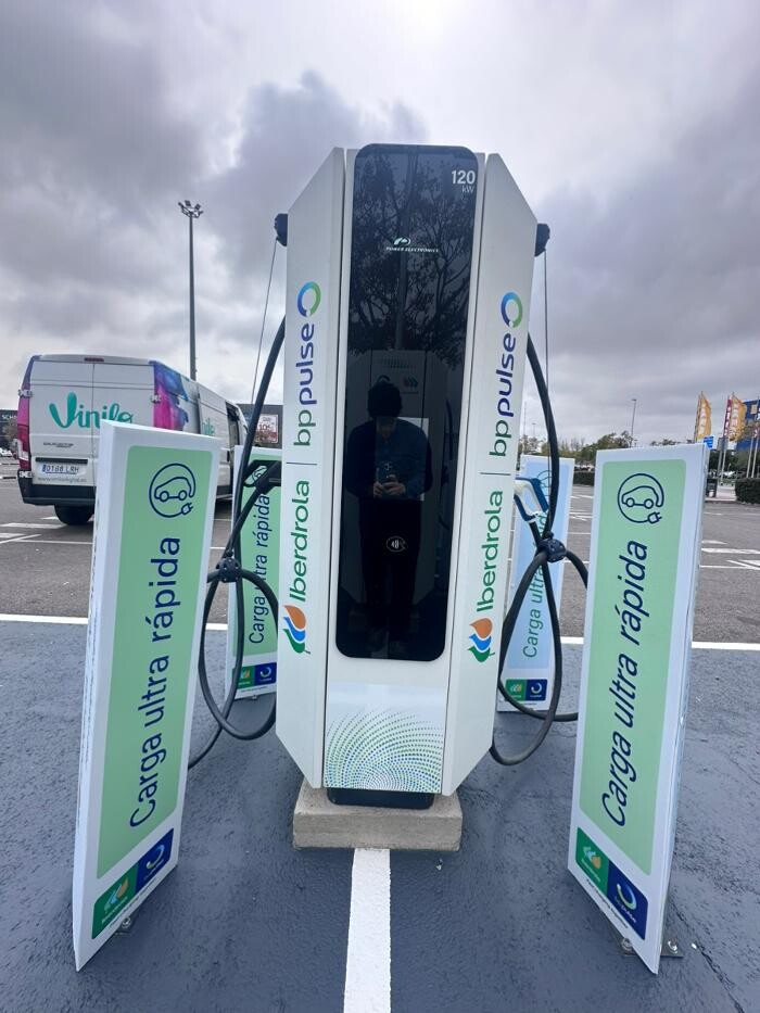 Images Iberdrola | bp pulse estación de recarga
