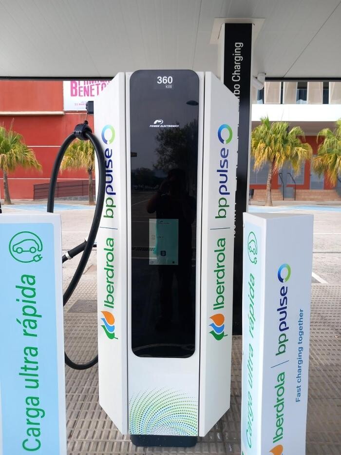 Images Iberdrola | bp pulse estación de recarga