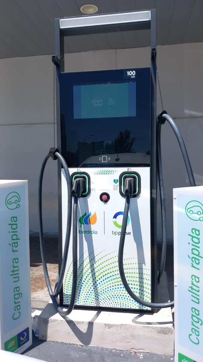Images Iberdrola | bp pulse estación de recarga