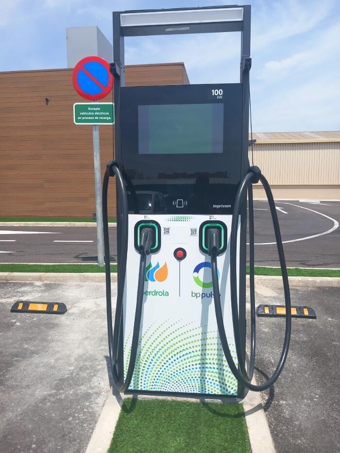 Images Iberdrola | bp pulse estación de recarga