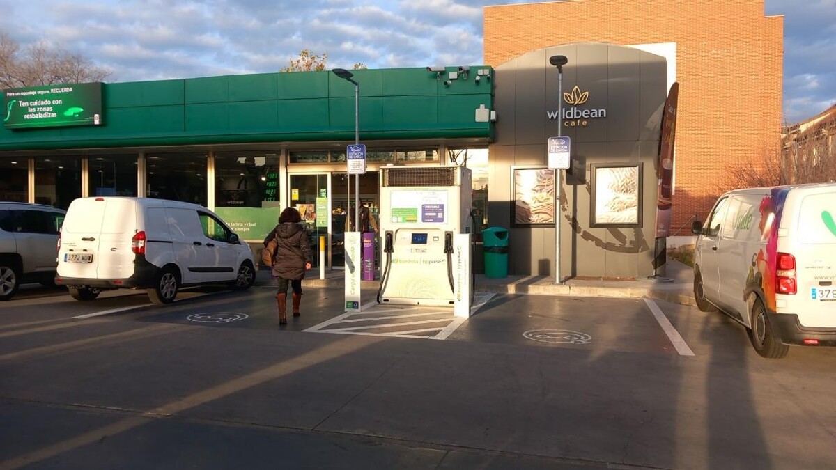 Images Iberdrola | bp pulse estación de recarga