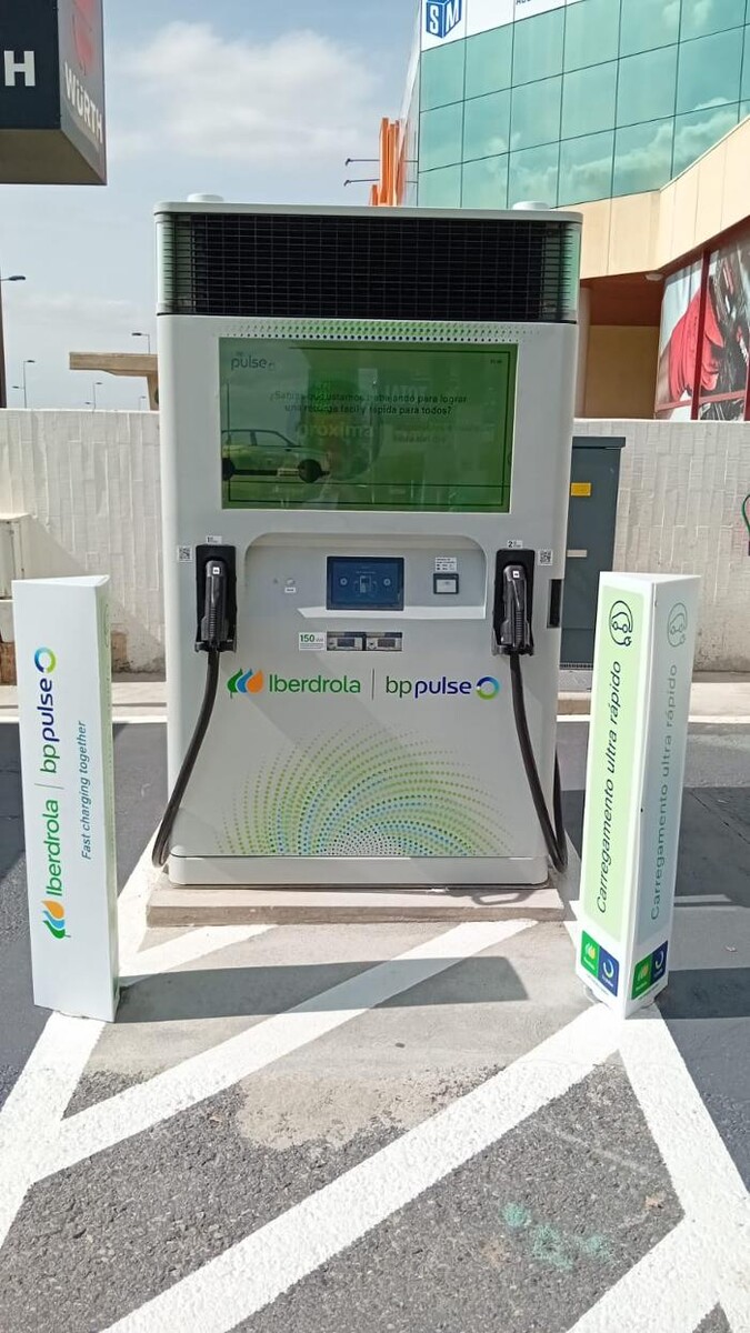 Images Iberdrola | bp pulse estación de recarga