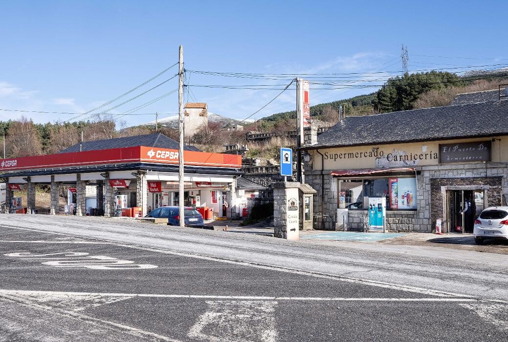 Images ACCIONA Charging Station