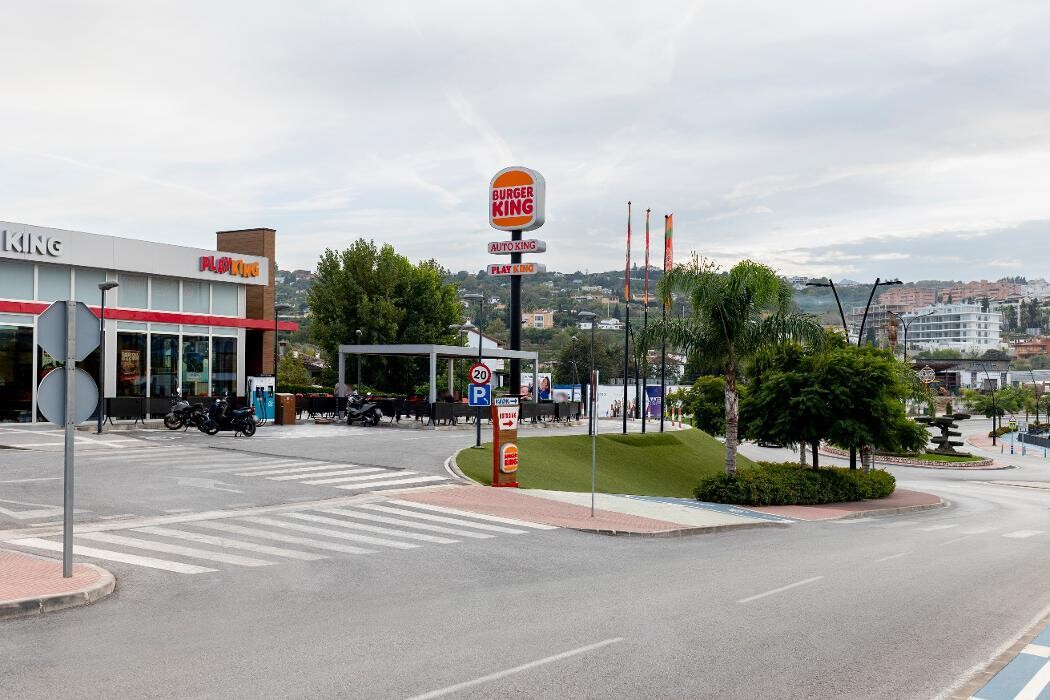 Images ACCIONA Charging Station