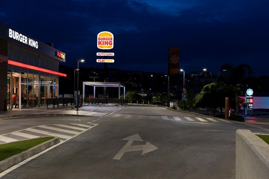 Images ACCIONA Charging Station