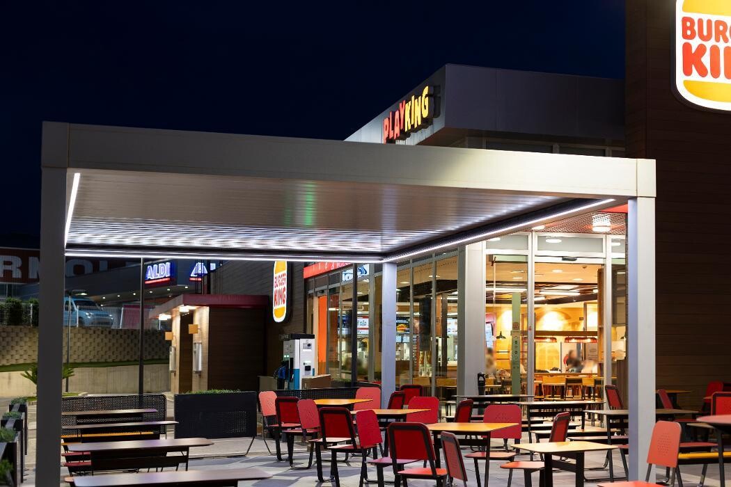 Images ACCIONA Charging Station