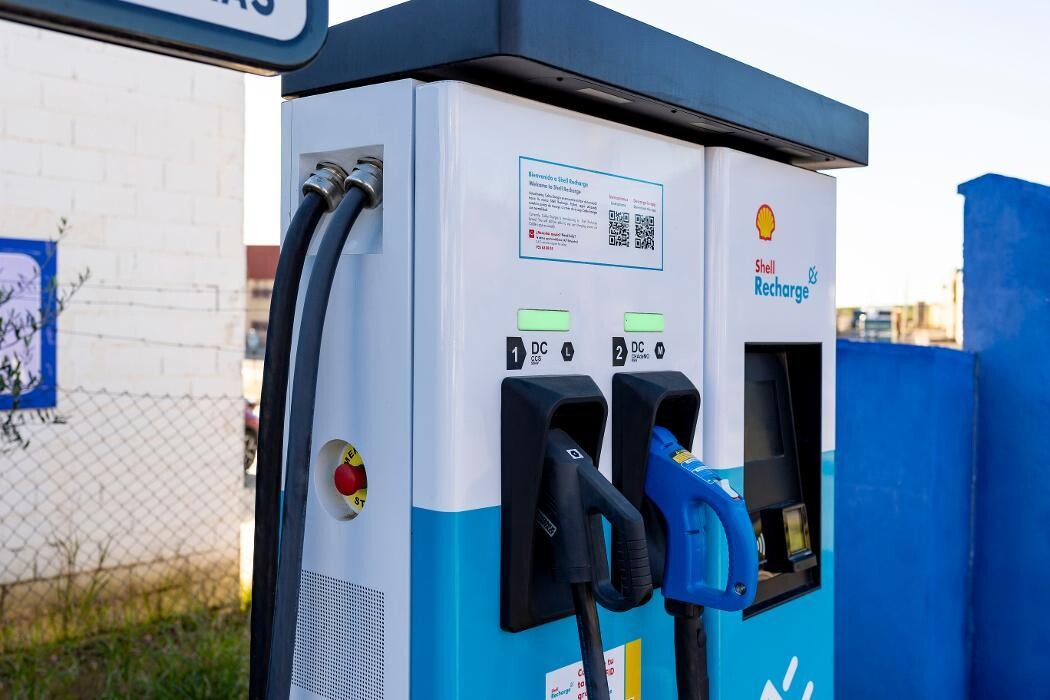 Images ACCIONA Charging Station