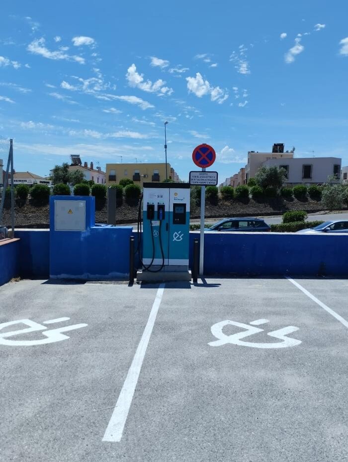 Images ACCIONA Charging Station