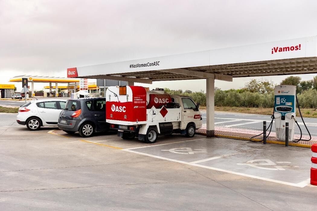 Images ACCIONA Charging Station
