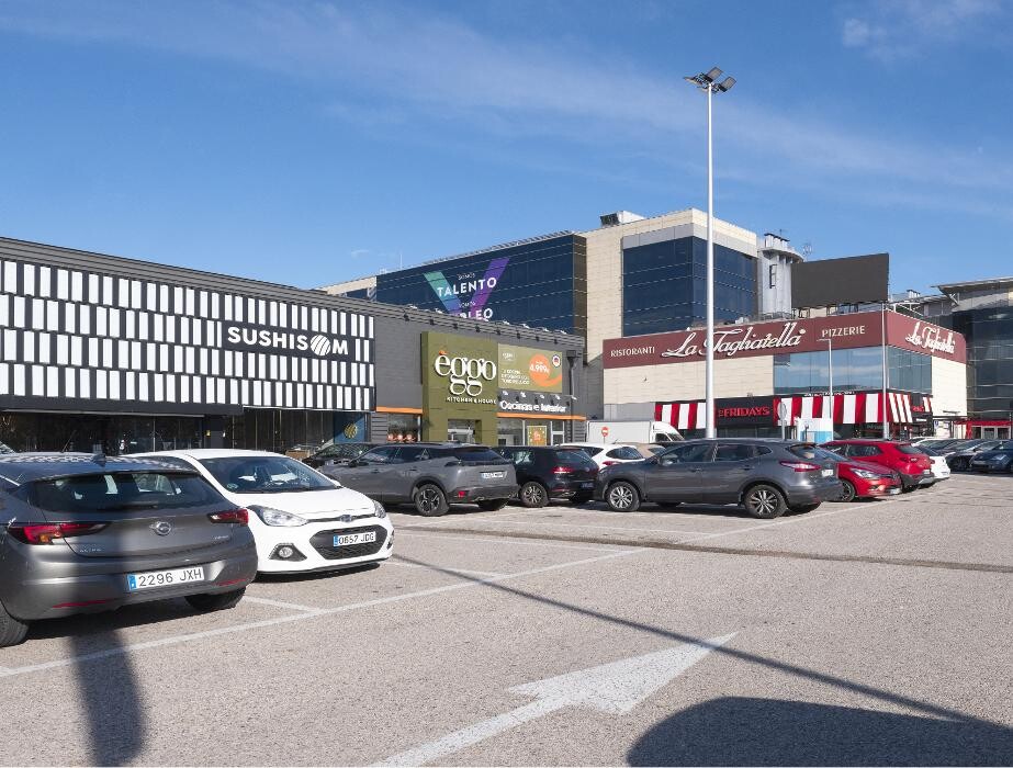 Images ACCIONA Charging Station