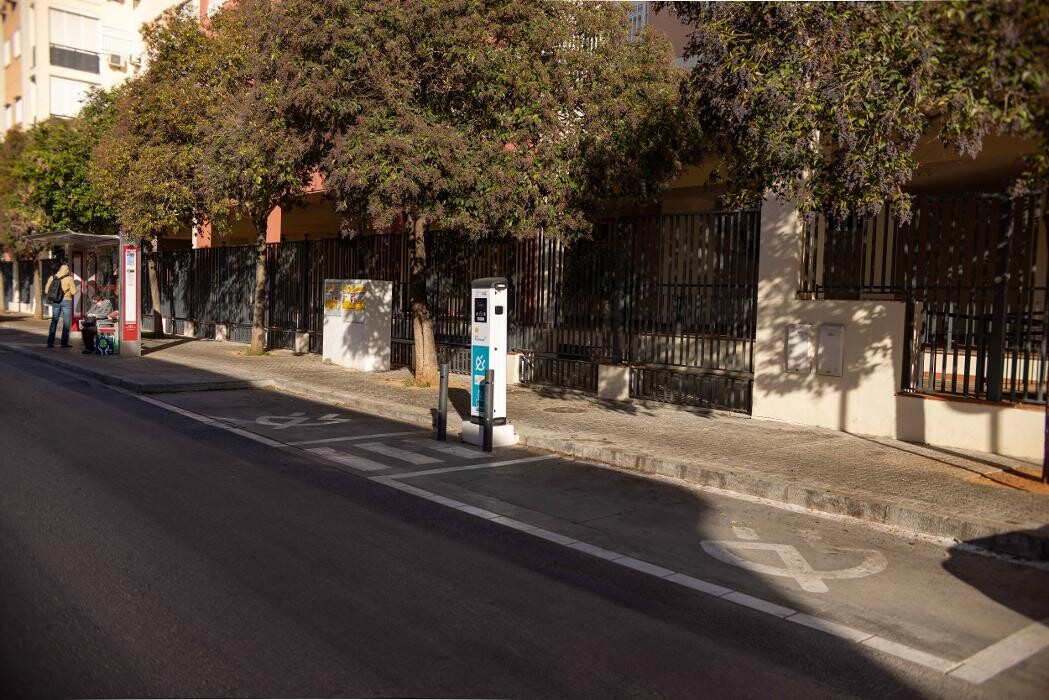 Images ACCIONA Charging Station