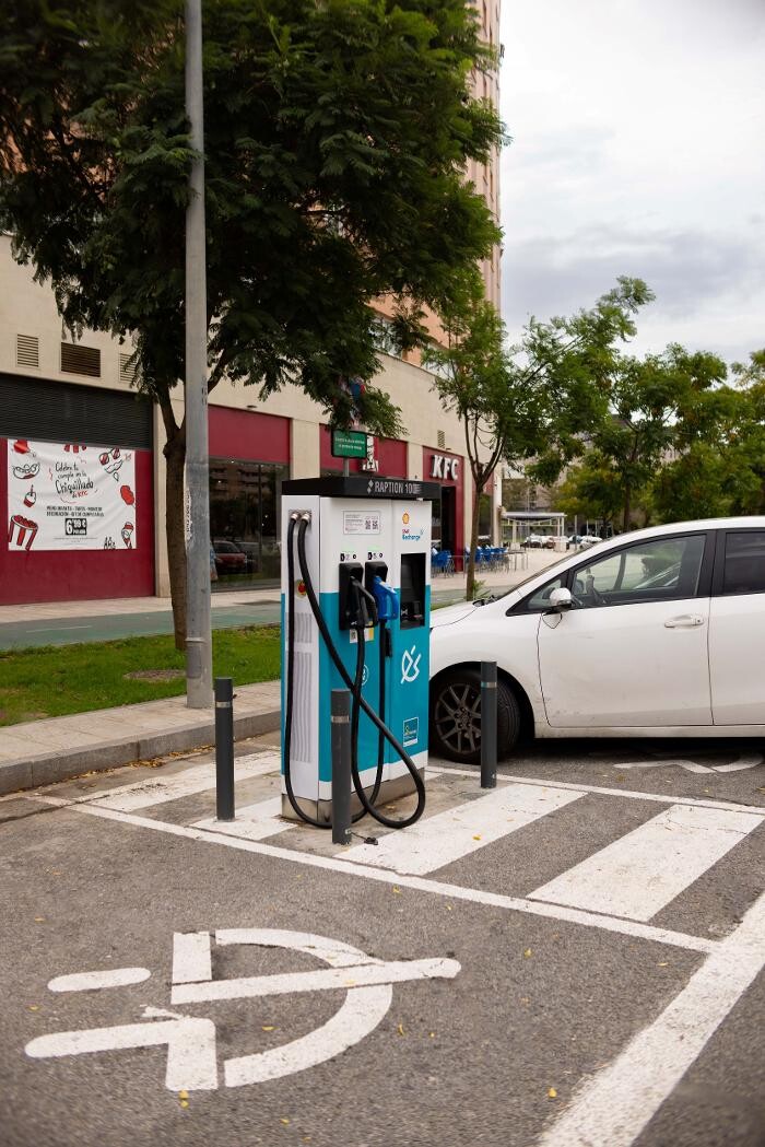 Images ACCIONA Charging Station