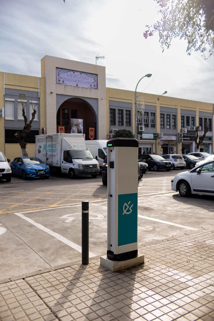 Images ACCIONA Charging Station