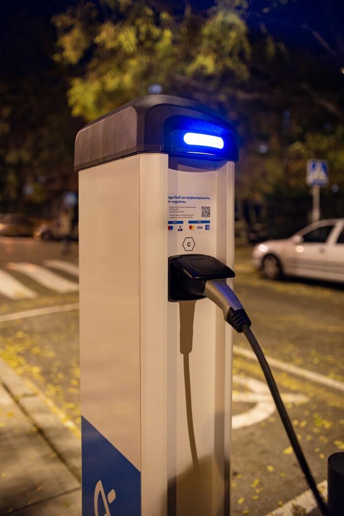 Images Shell Recharge Charging Station