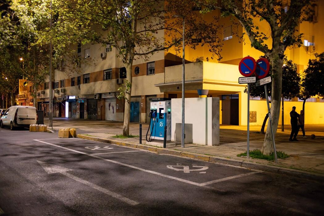 Images ACCIONA Charging Station