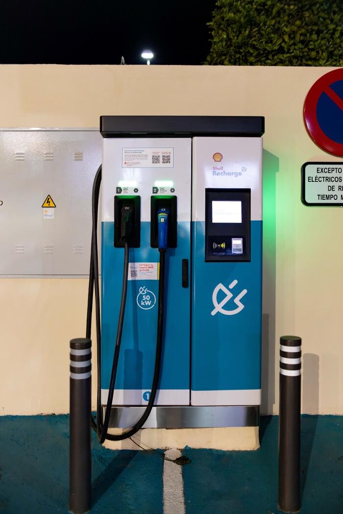 Images ACCIONA Charging Station