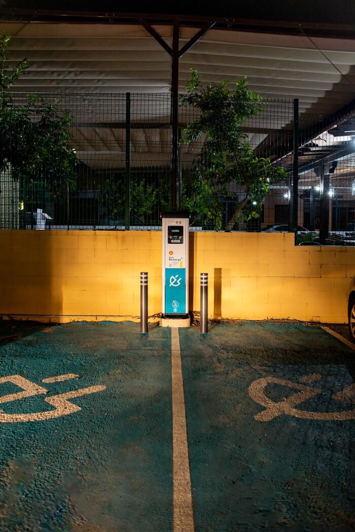 Images ACCIONA Charging Station