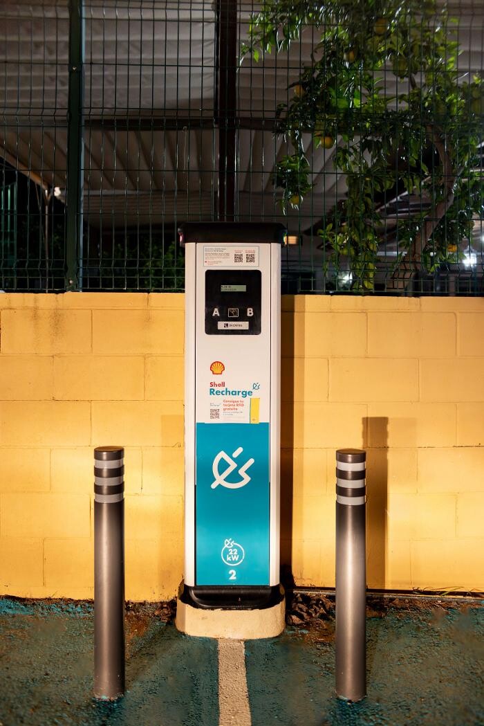 Images ACCIONA Charging Station