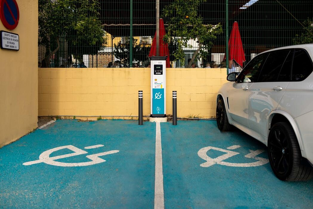 Images ACCIONA Charging Station