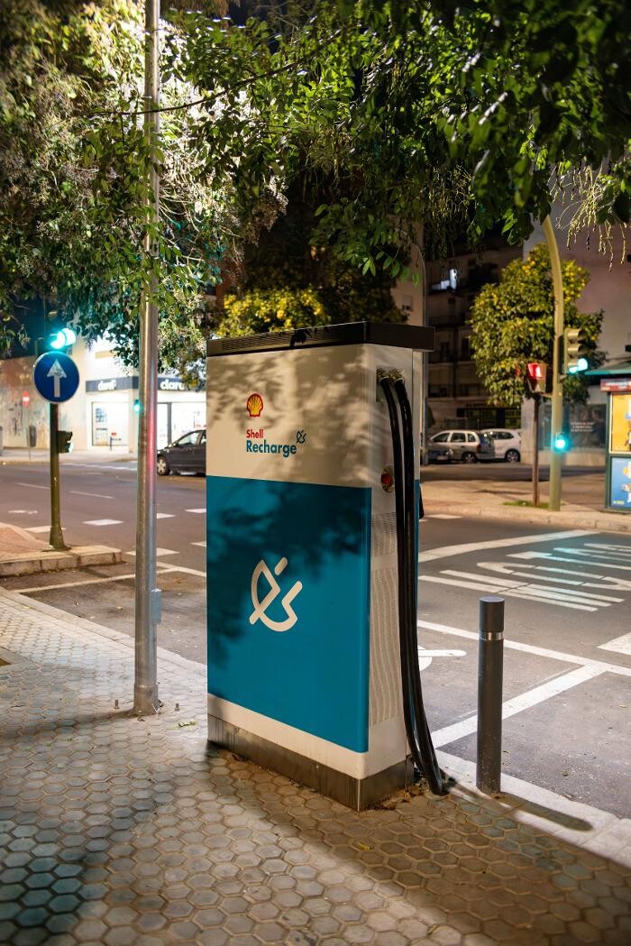 Images Shell Recharge Charging Station