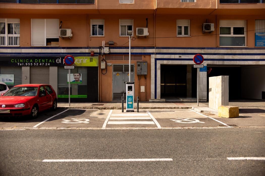 Images ACCIONA Charging Station