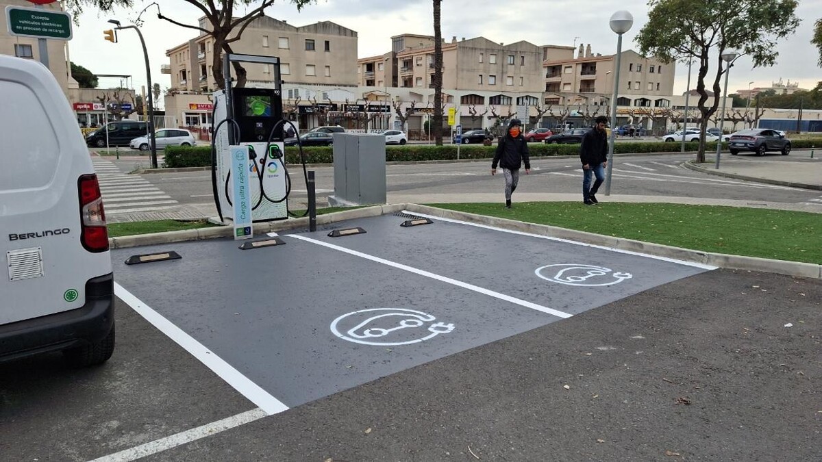 Images Iberdrola | bp pulse estación de recarga