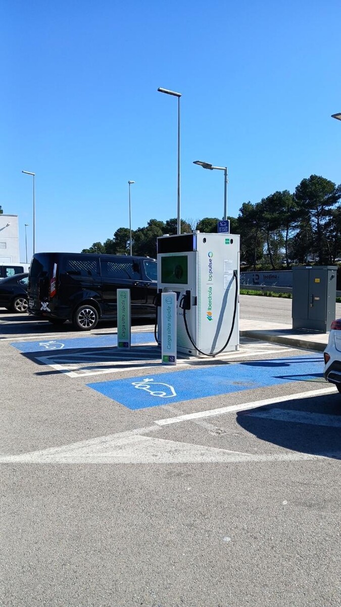 Images Iberdrola | bp pulse estación de recarga