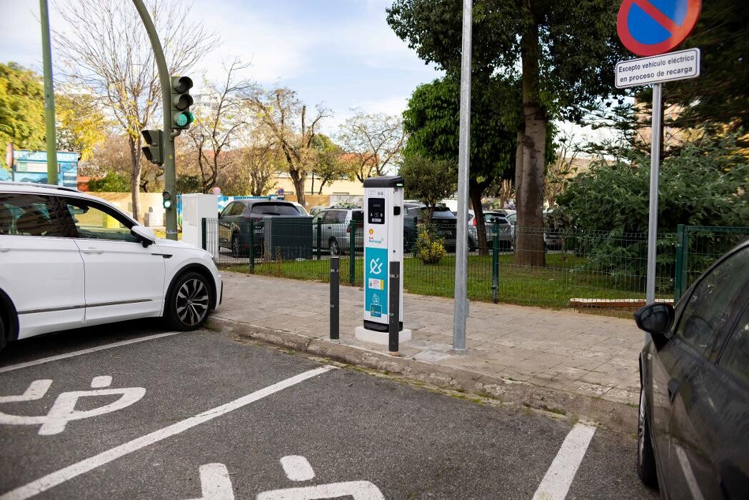 Images ACCIONA Charging Station