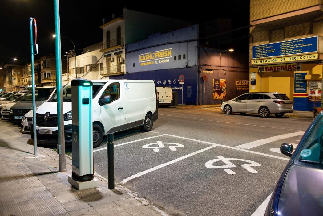 Images ACCIONA Charging Station