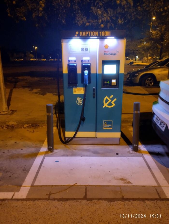 Images Shell Recharge Charging Station