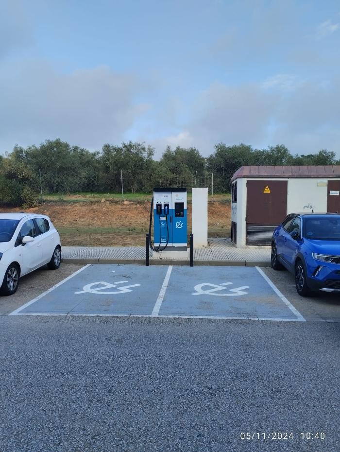 Images ACCIONA Charging Station