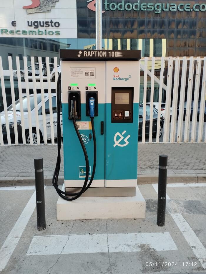 Images Shell Recharge Charging Station