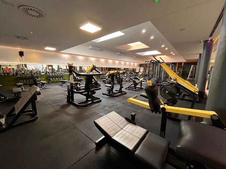 Images Gimnasio VivaGym Torrelavega