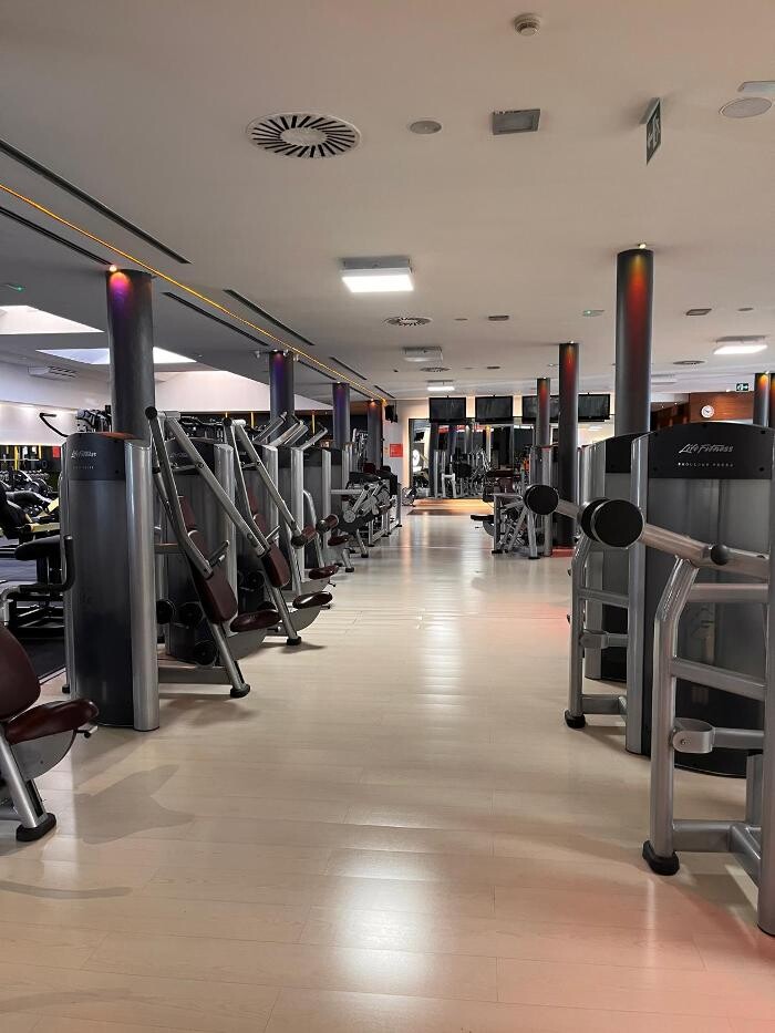 Images Gimnasio VivaGym Torrelavega