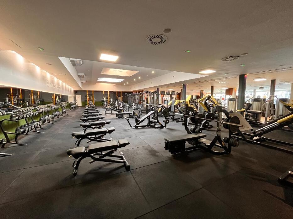 Images Gimnasio VivaGym Torrelavega
