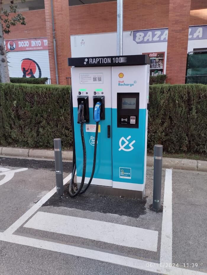 Images Shell Recharge Charging Station