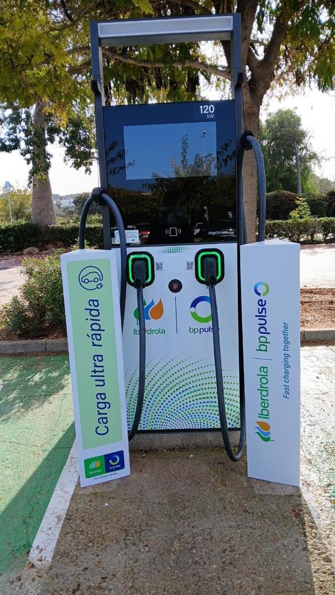 Images Iberdrola | bp pulse estación de recarga
