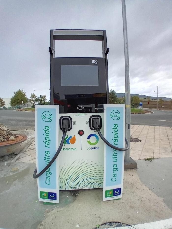Images Iberdrola | bp pulse estación de recarga