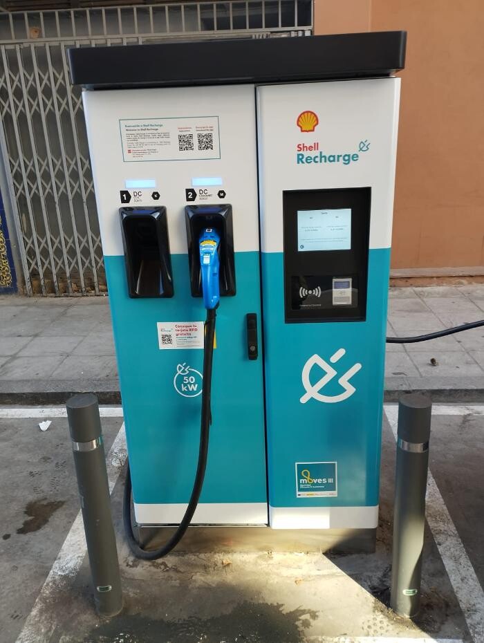 Images Shell Recharge Charging Station
