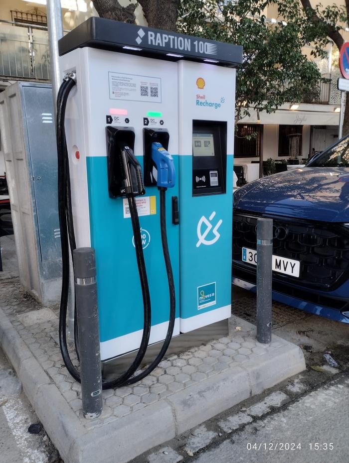 Images Shell Recharge Charging Station