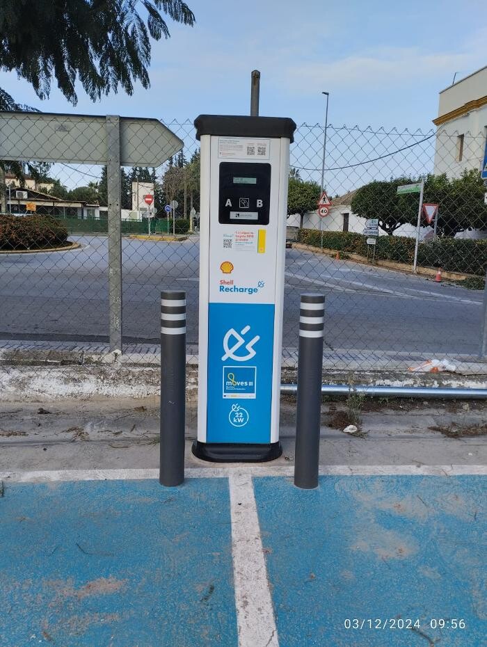 Images ACCIONA Charging Station