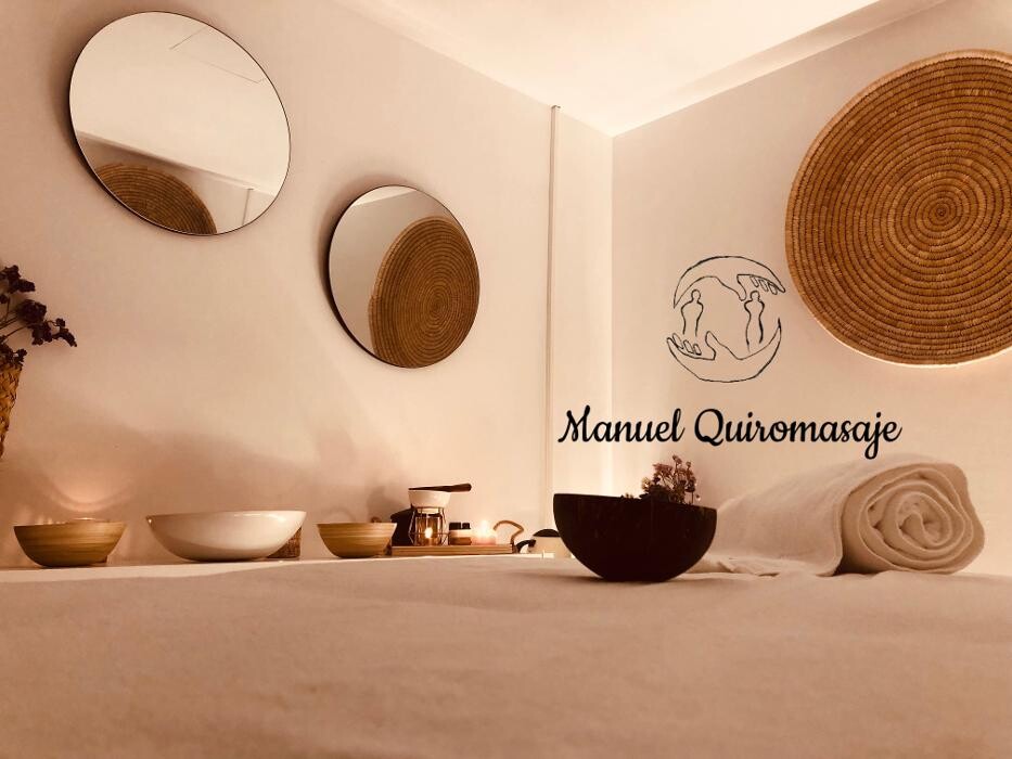 Images Manuel Quiromasaje - Holistic wellness massage therapist