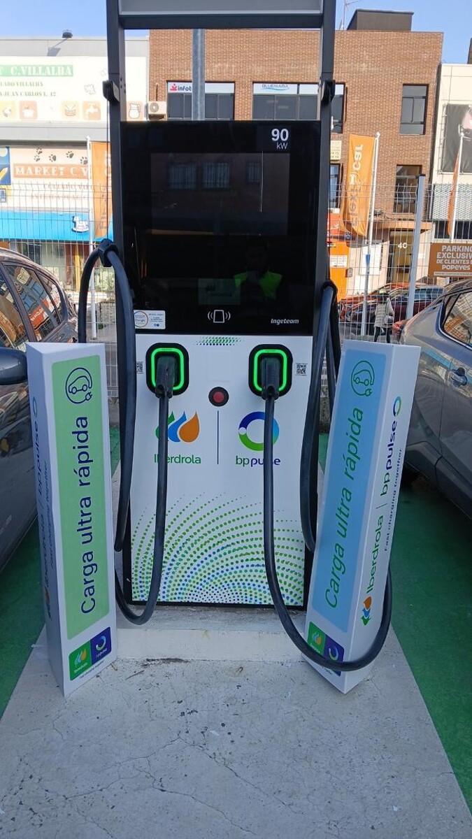 Images Iberdrola | bp pulse estación de recarga